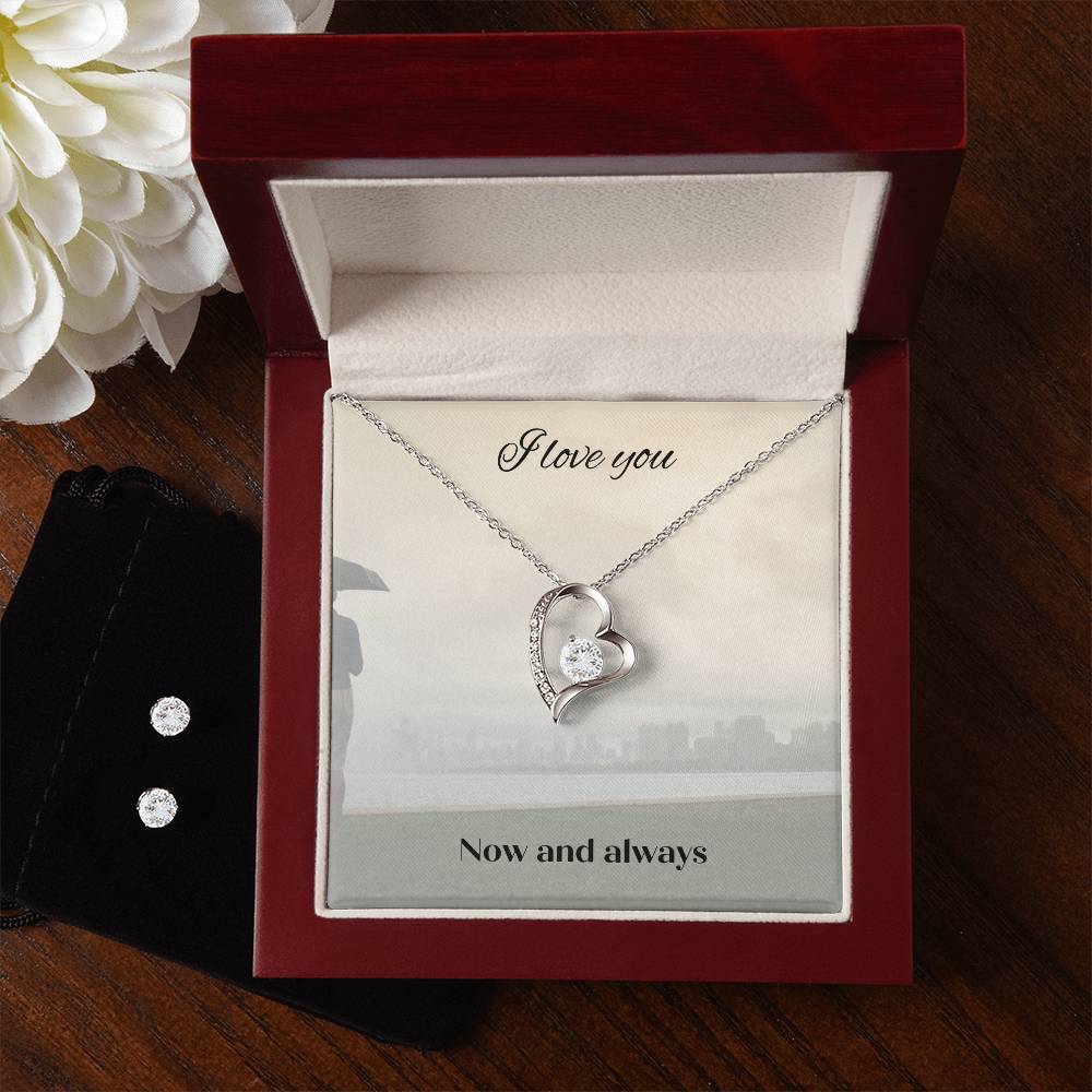 The heart necklace - from beginning to end, I love you, now and always